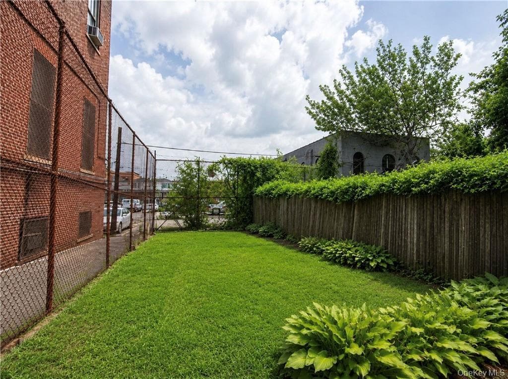 123 Milford Street thumbnail 19