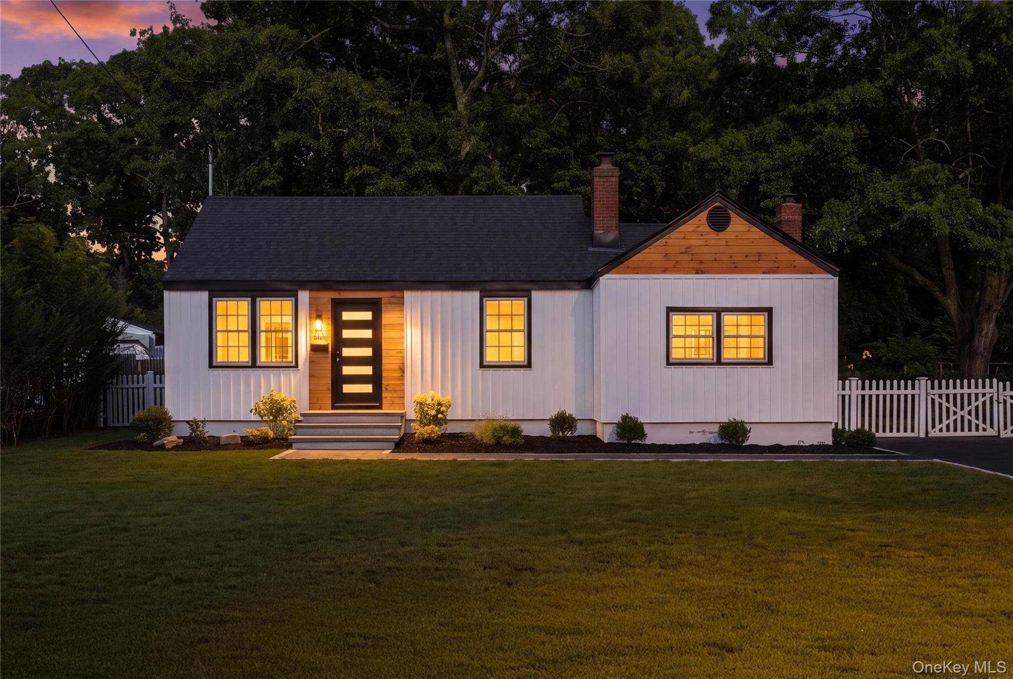 13 Campbell Lane, East Islip