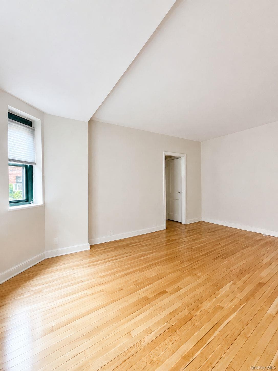 78-10 34th Avenue Unit: 1H thumbnail 7