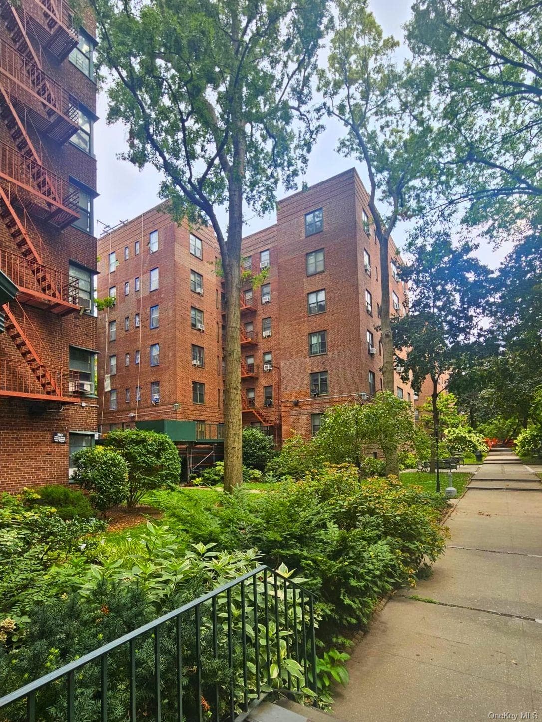 78-10 34th Avenue Unit: 1H thumbnail 14