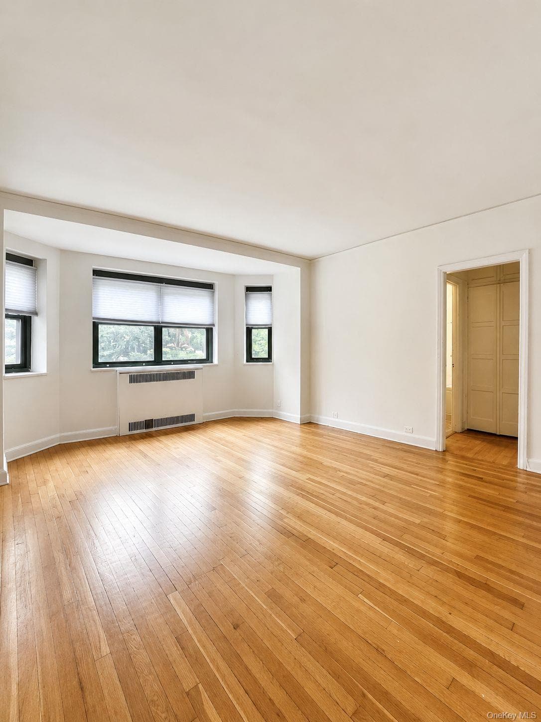 78-10 34th Avenue Unit: 1H thumbnail 5