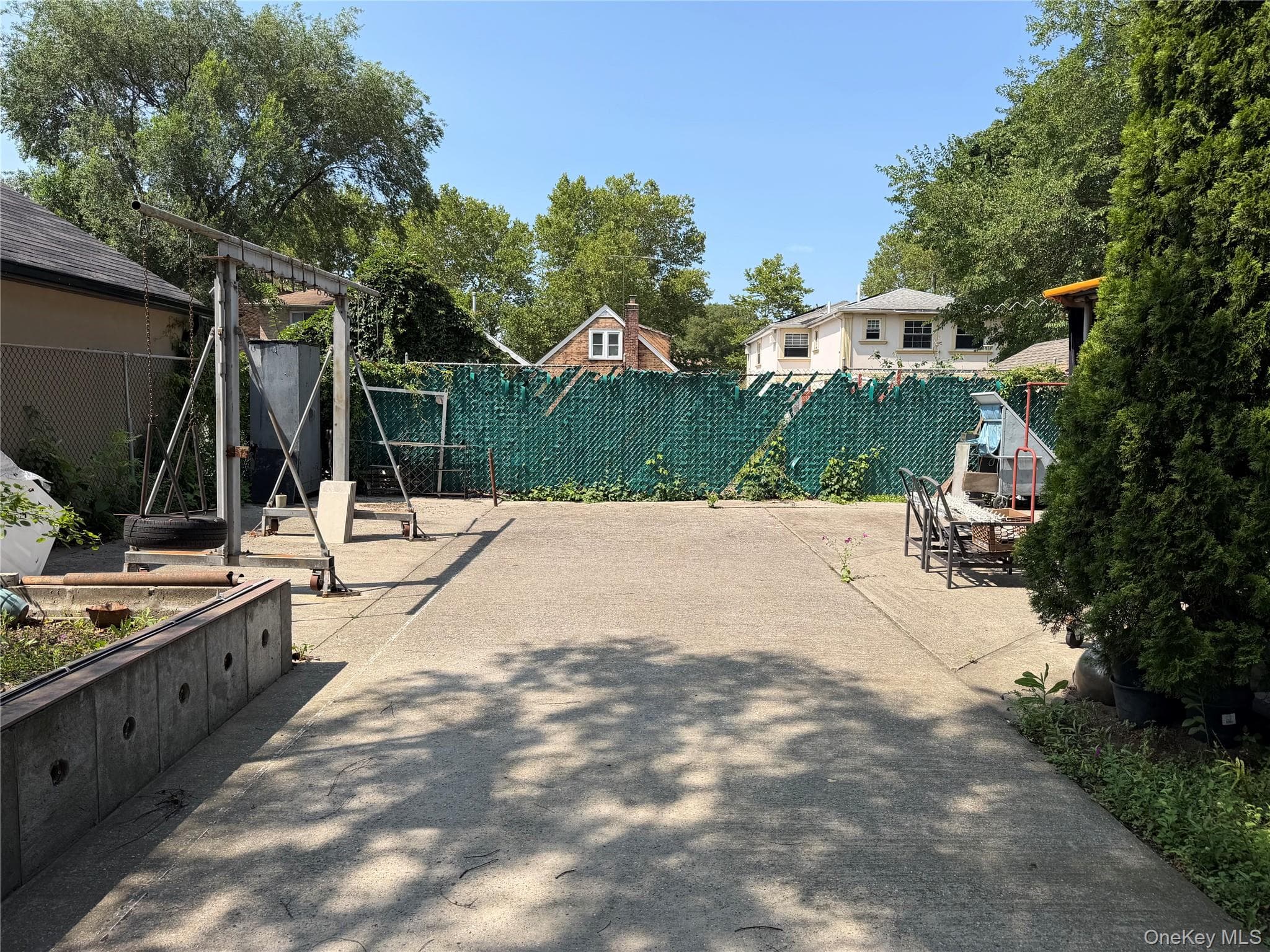 162-17 76th Road thumbnail 2