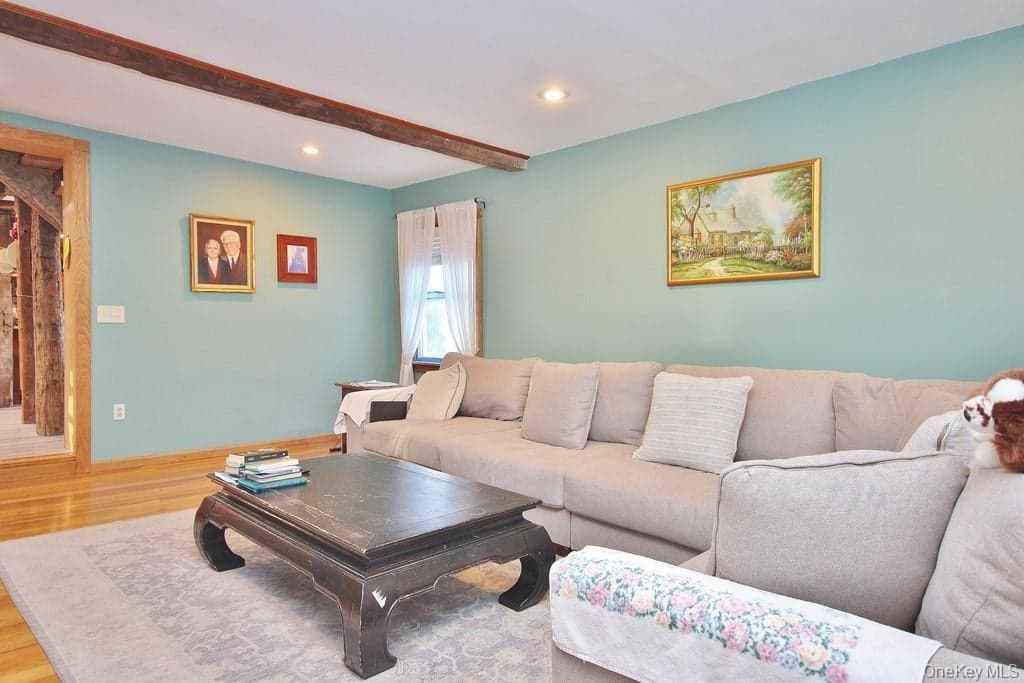 487 Black Meadow Road thumbnail 24