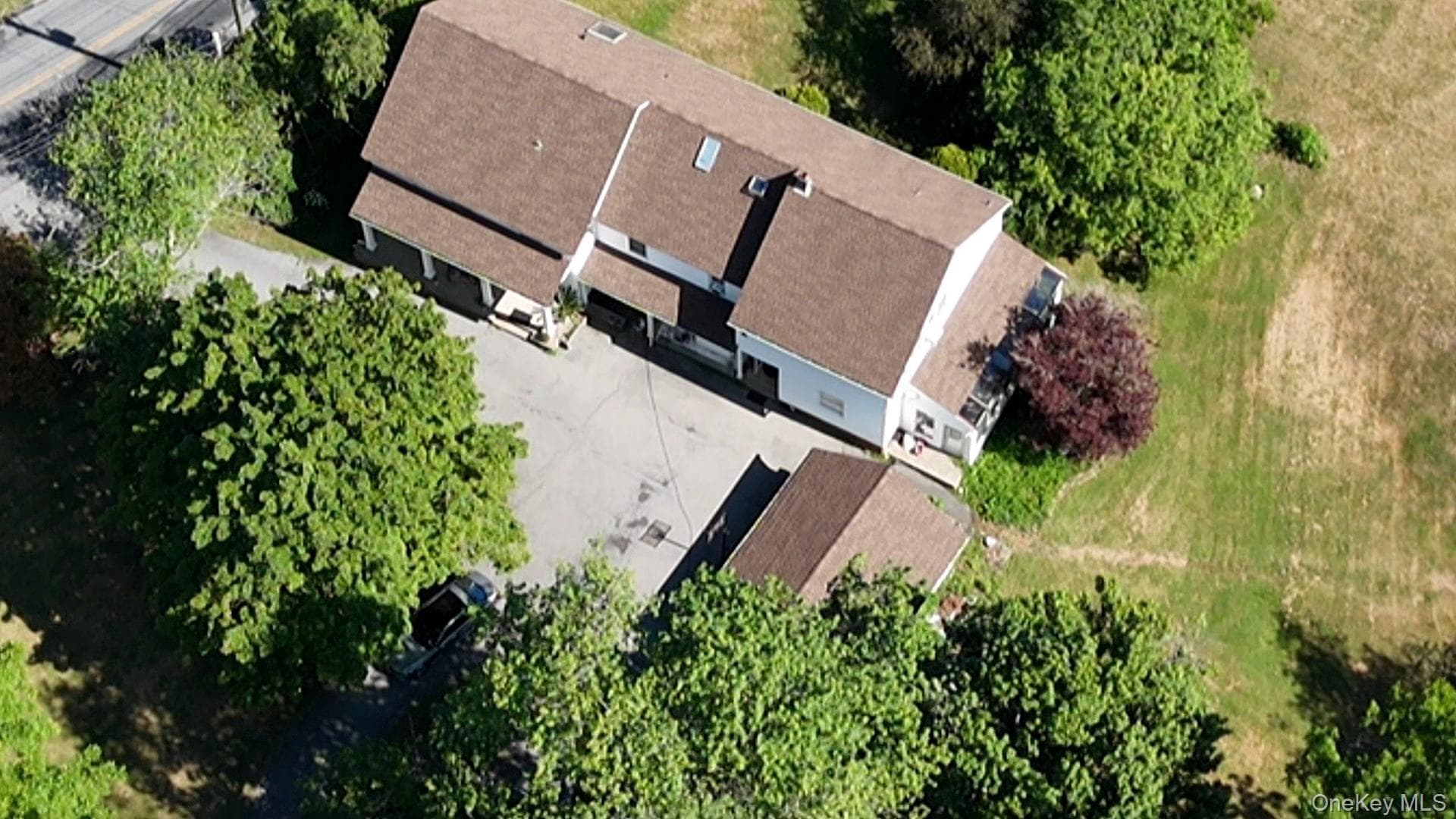 487 Black Meadow Road thumbnail 49
