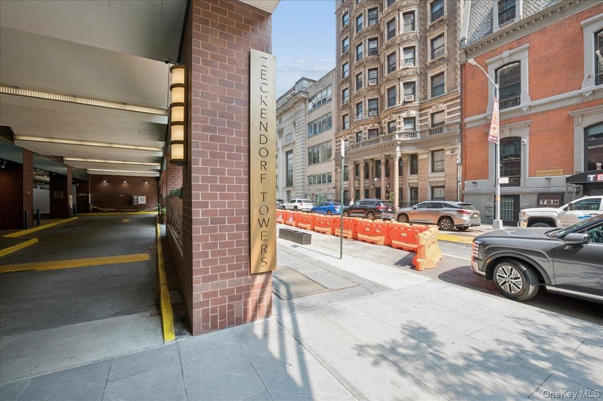 1 Irving Place Unit: U16E thumbnail 2