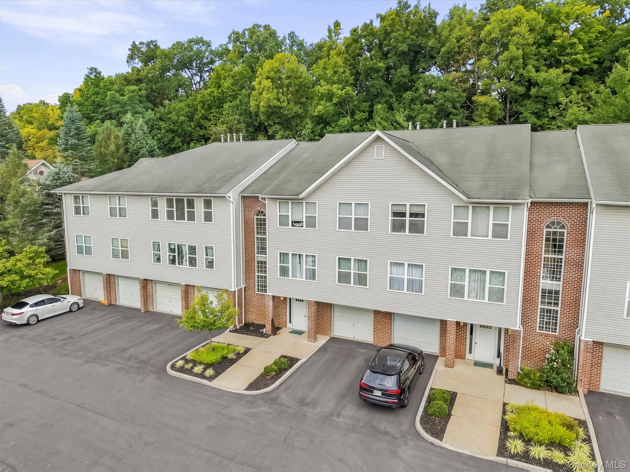 143 Deer Ct Drive thumbnail 3