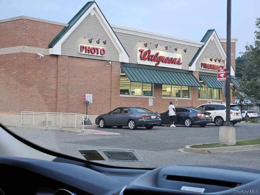 863 Montauk Highway thumbnail 16