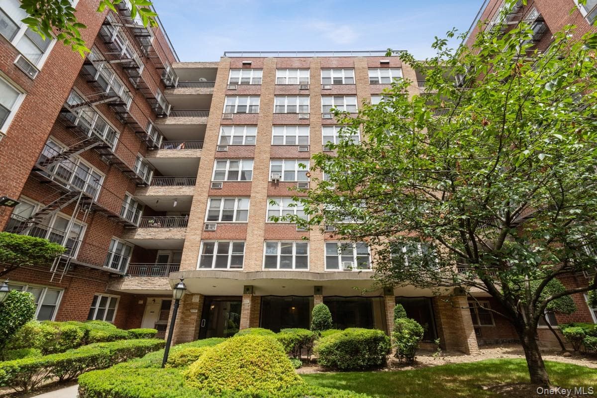 94-11 59th Avenue Unit: D9 thumbnail 11