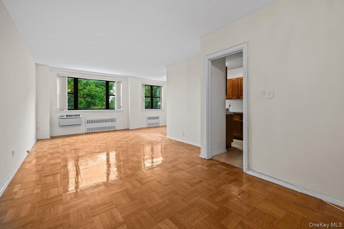 735 Kappock Street Unit: 7B thumbnail 9