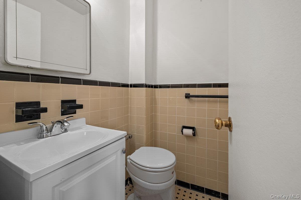 735 Kappock Street Unit: 7B thumbnail 15