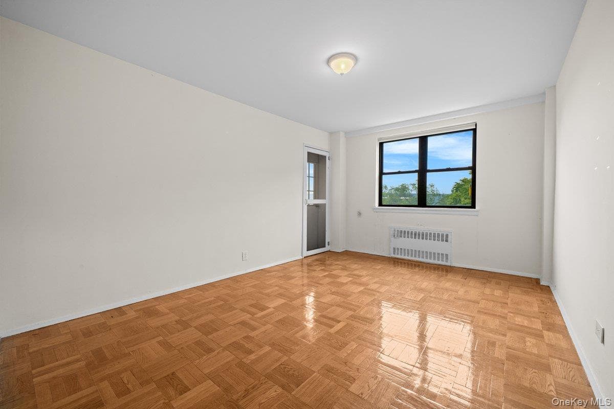 735 Kappock Street Unit: 7B thumbnail 10