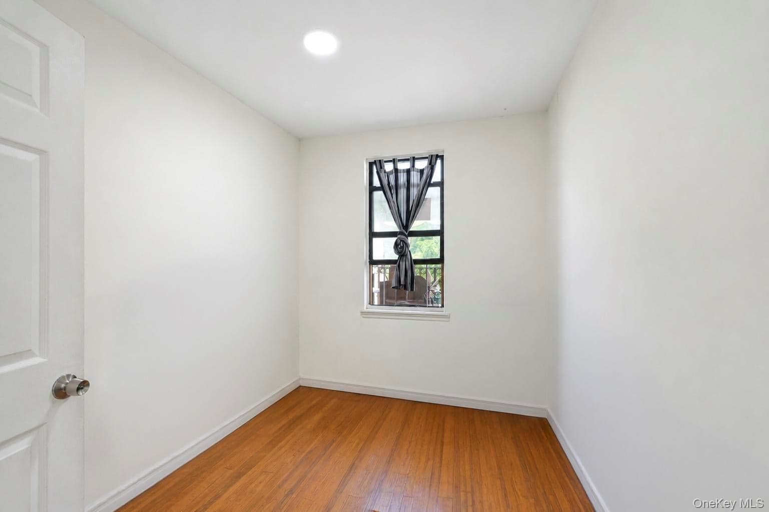 425 Barbey Street thumbnail 17