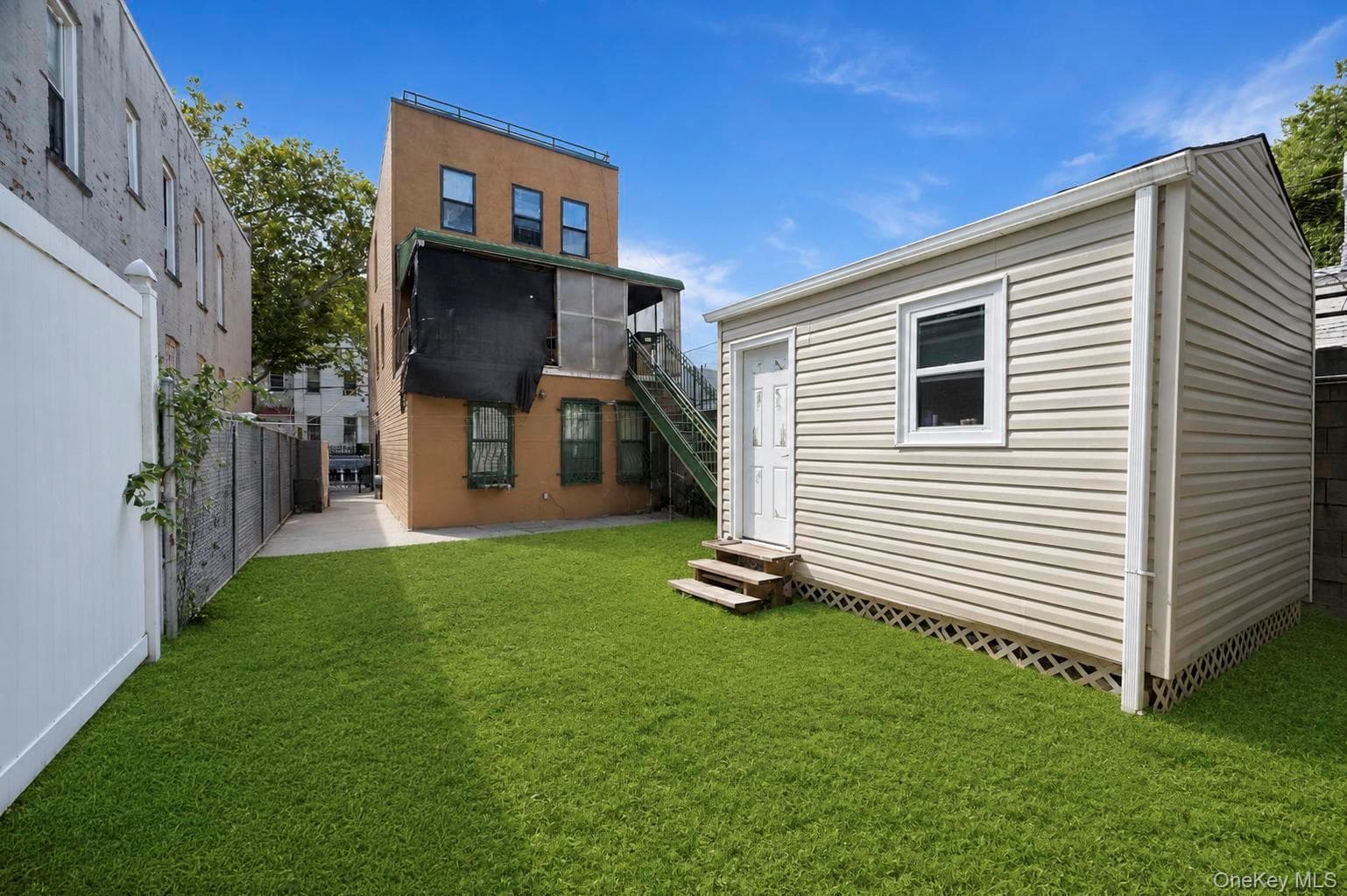 425 Barbey Street thumbnail 38