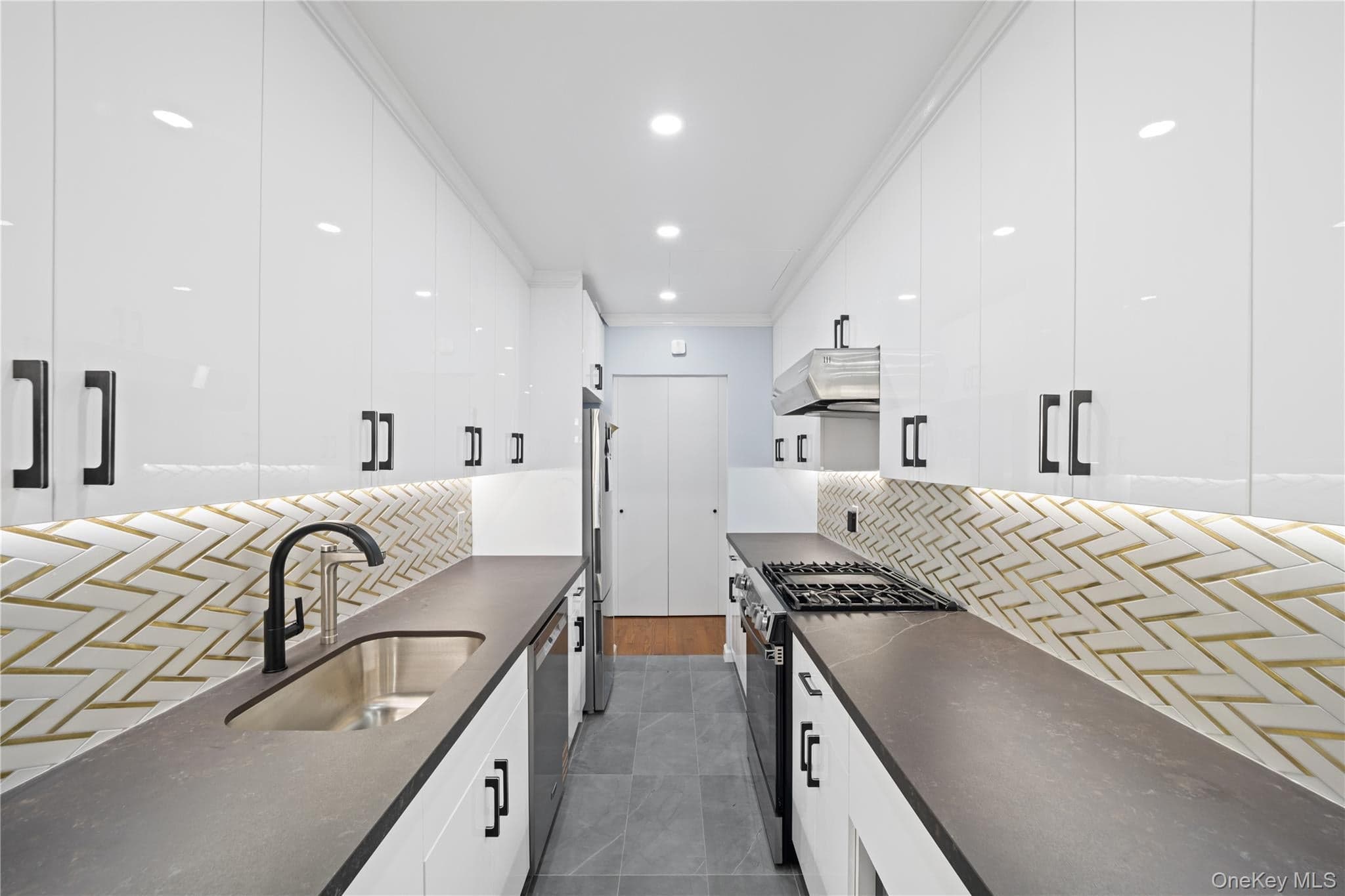75-34 Bell Boulevard Unit: LF thumbnail 9