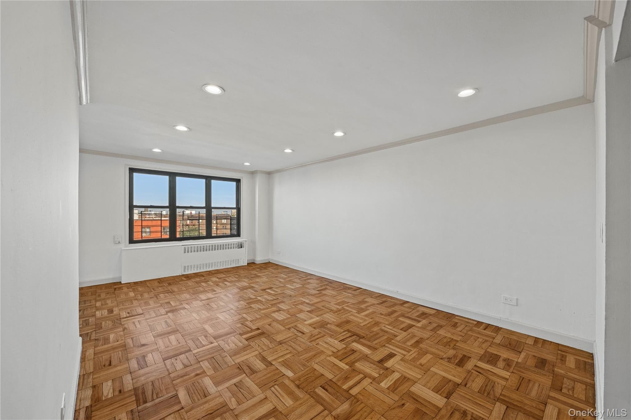 2835 Webb Avenue Unit: 9E thumbnail 12