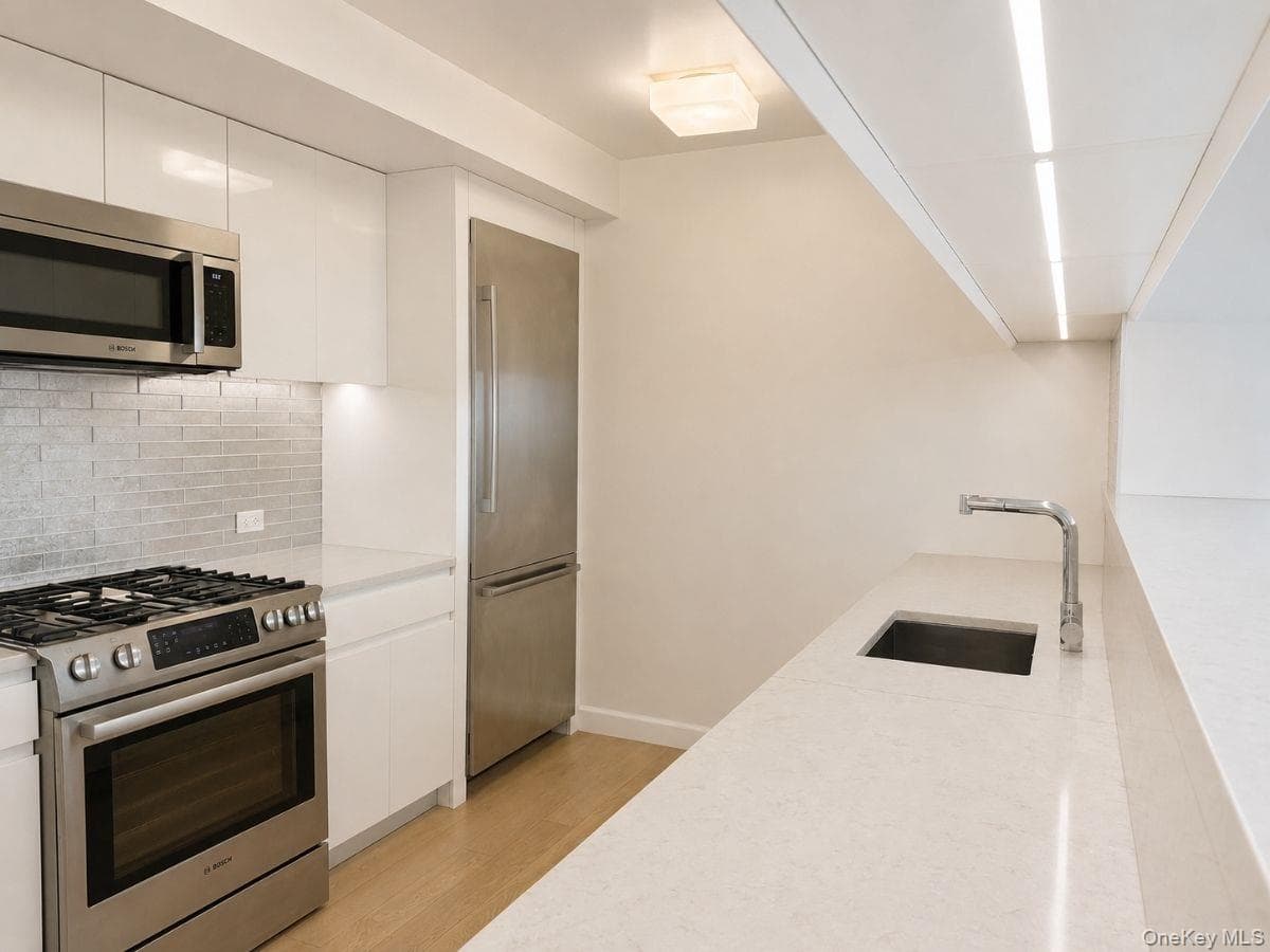 138-35 39th Avenue Unit: 6H thumbnail 7