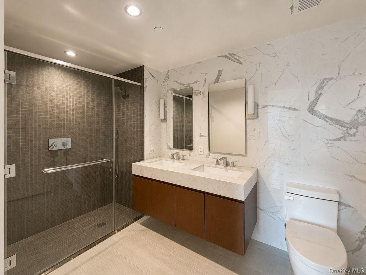 138-35 39th Avenue Unit: 6H thumbnail 8