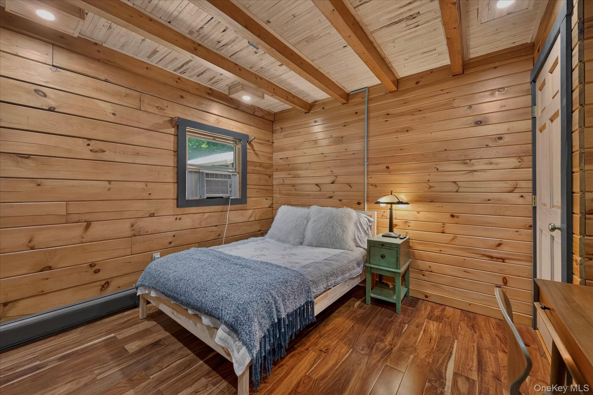 947 E Mountain Road thumbnail 13