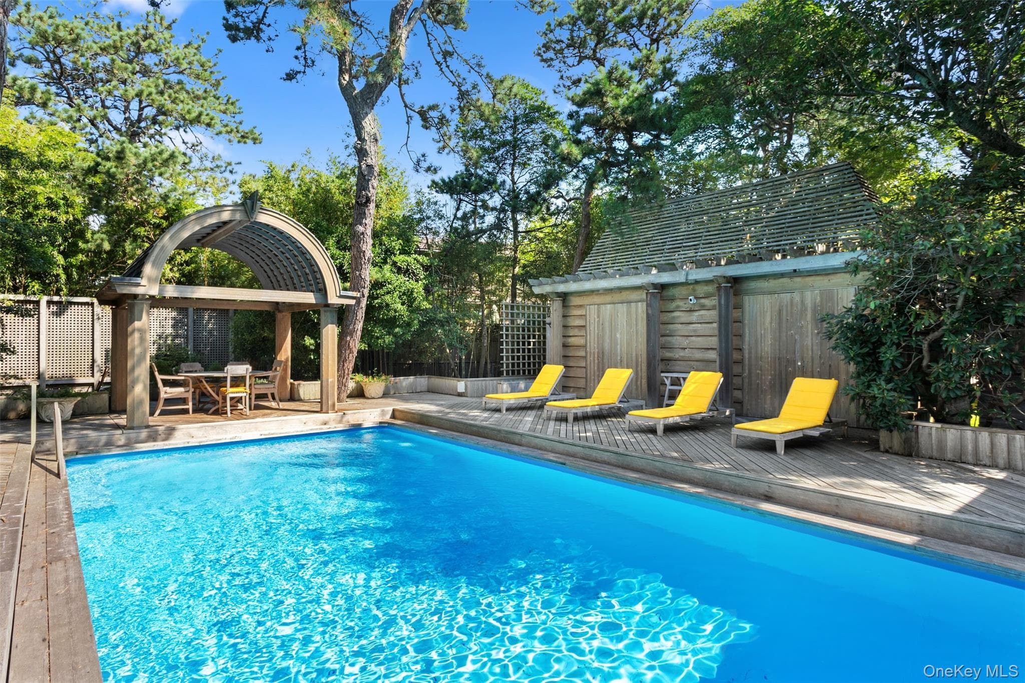 208 Midway Walk thumbnail 5