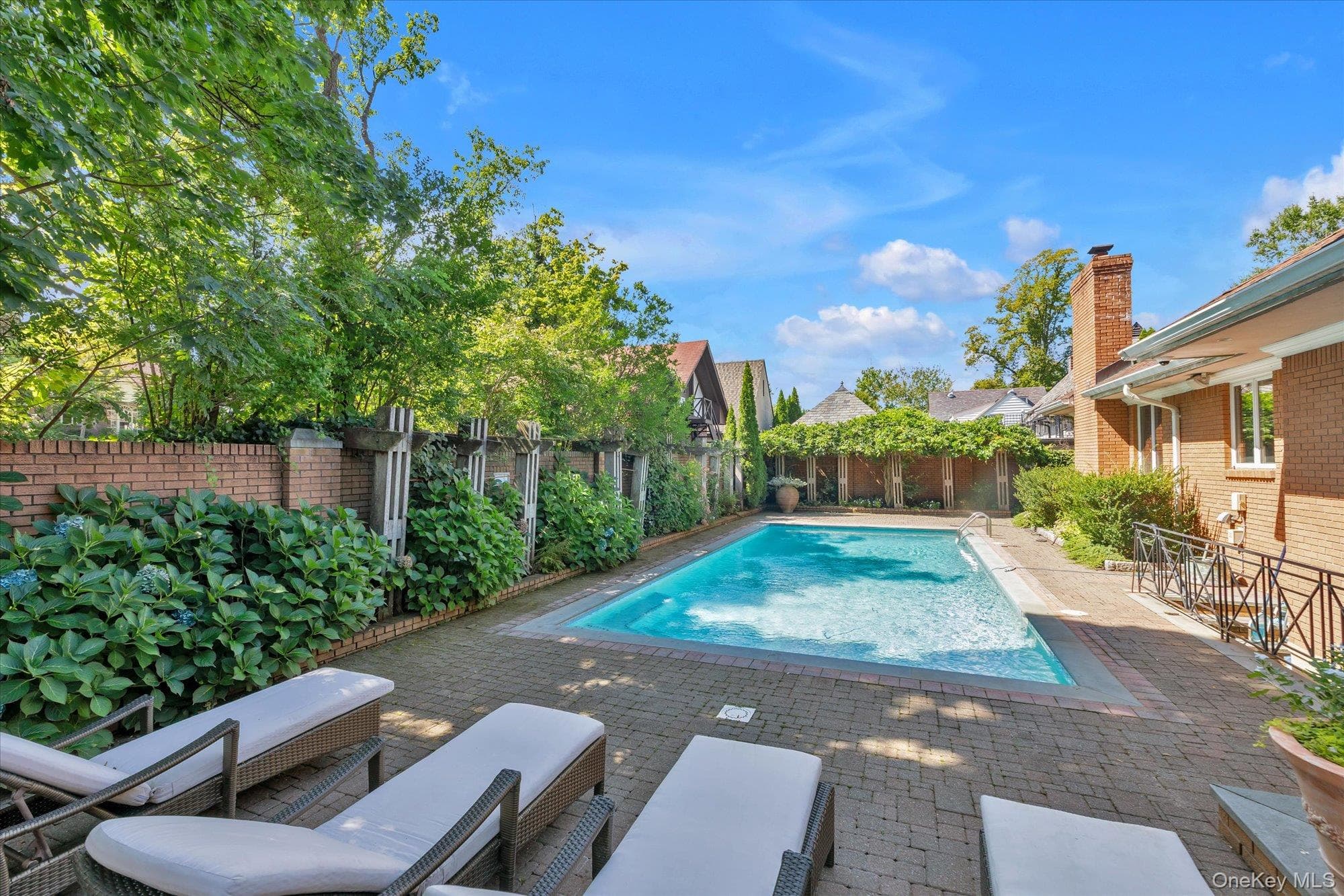 224 Beverly Road thumbnail 34