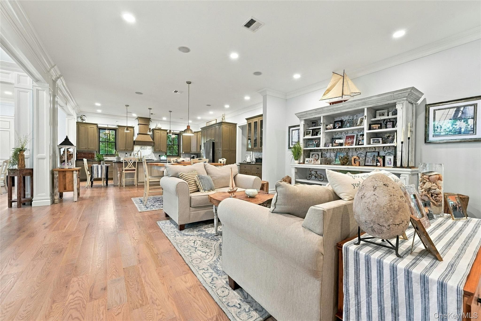 595 Moriches Road thumbnail 5
