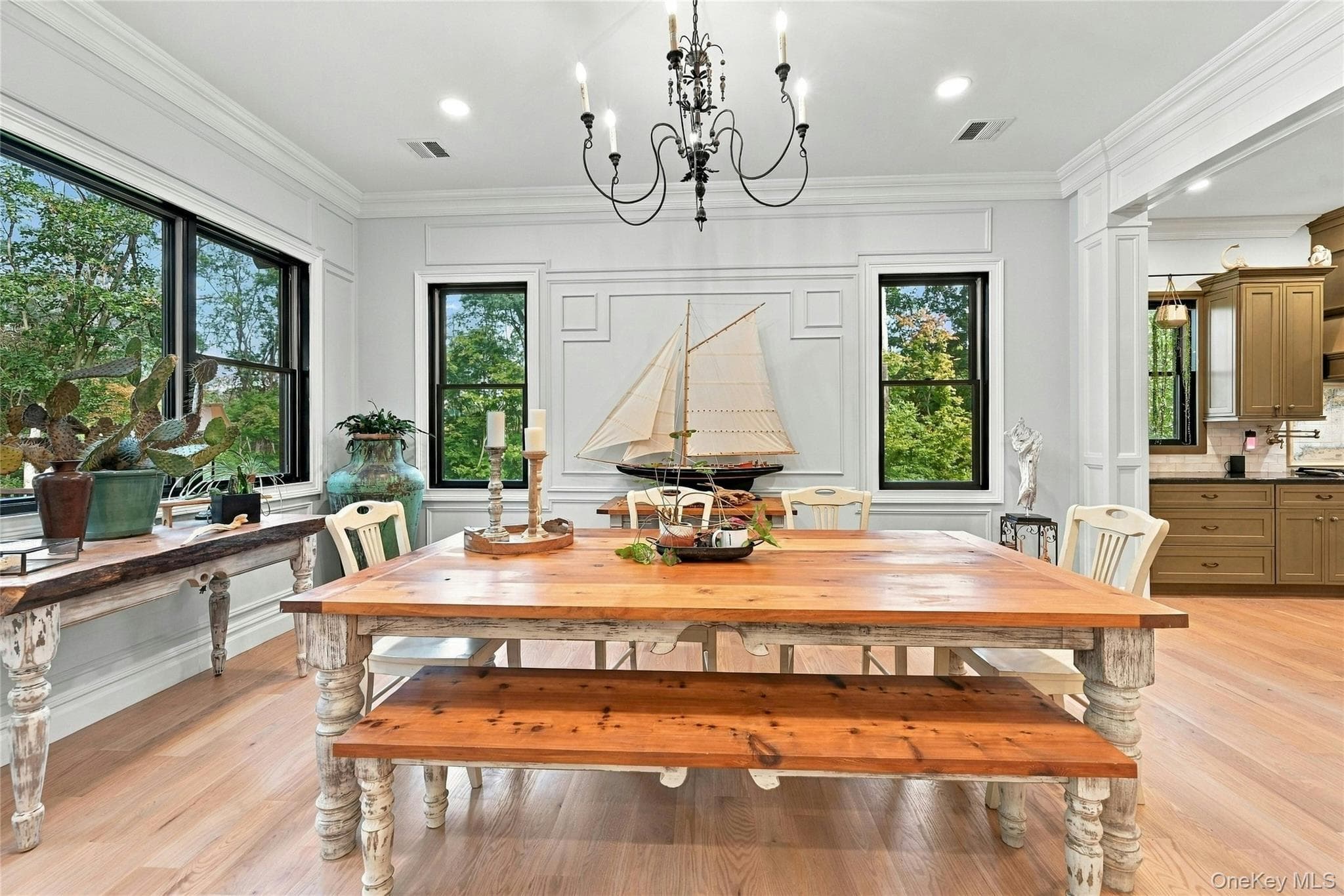 595 Moriches Road thumbnail 9