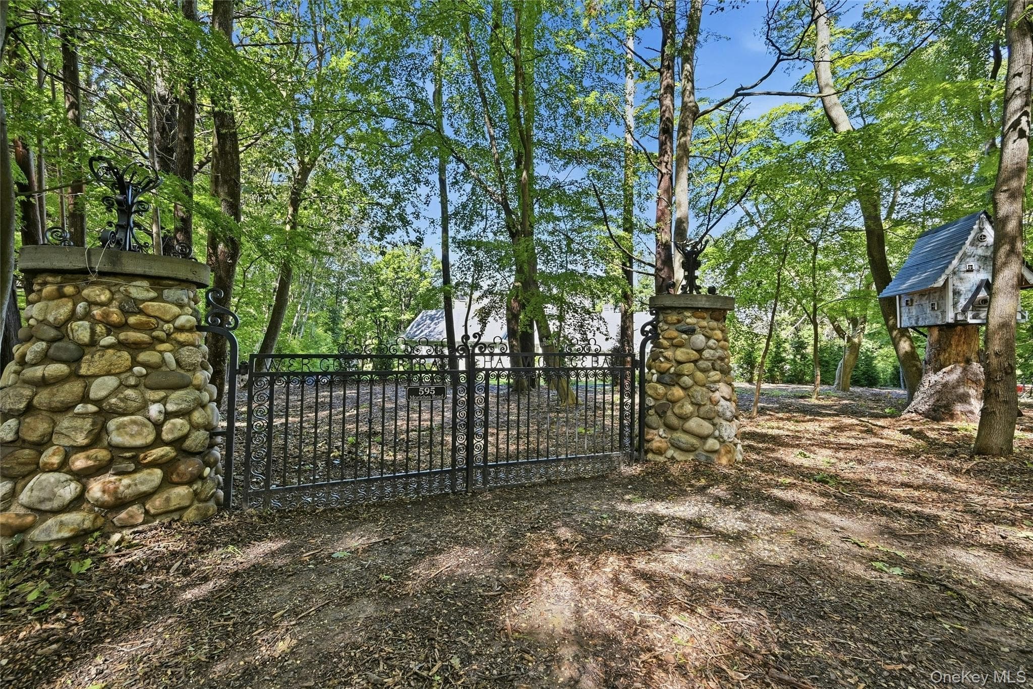 595 Moriches Road thumbnail 47