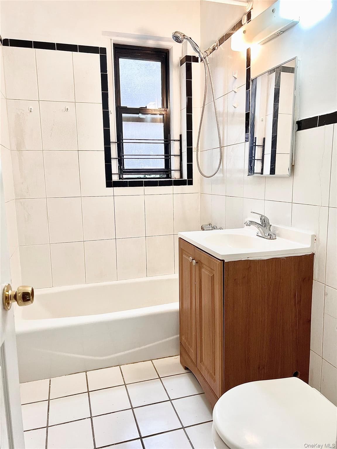 61-40 Saunders St St Unit: A12 thumbnail 6