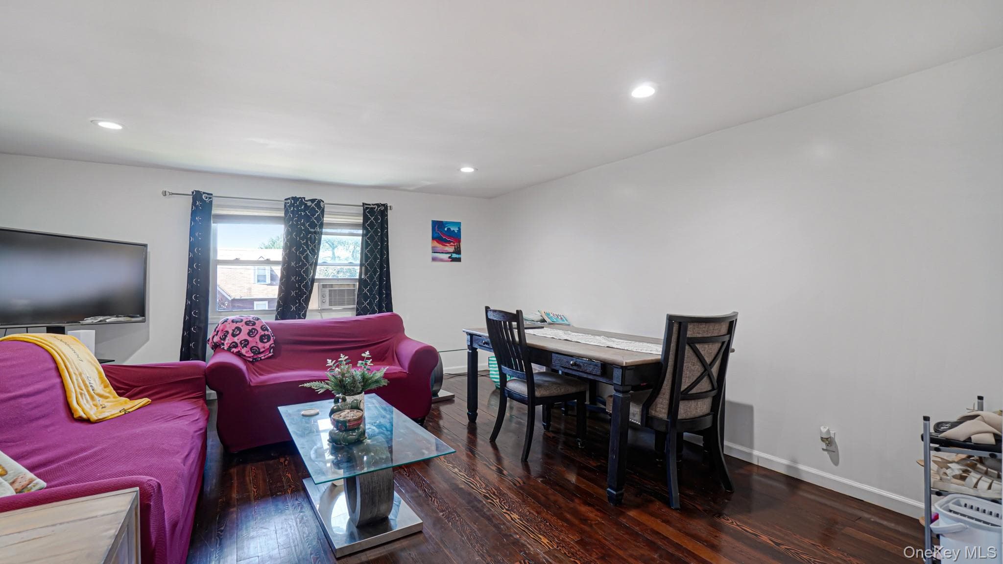 143 S Montgomery Street thumbnail 23
