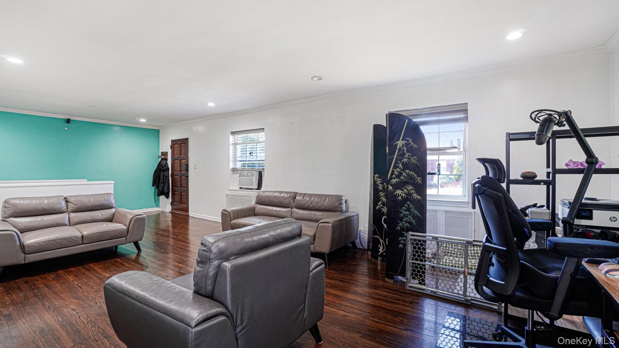 143 S Montgomery Street thumbnail 9