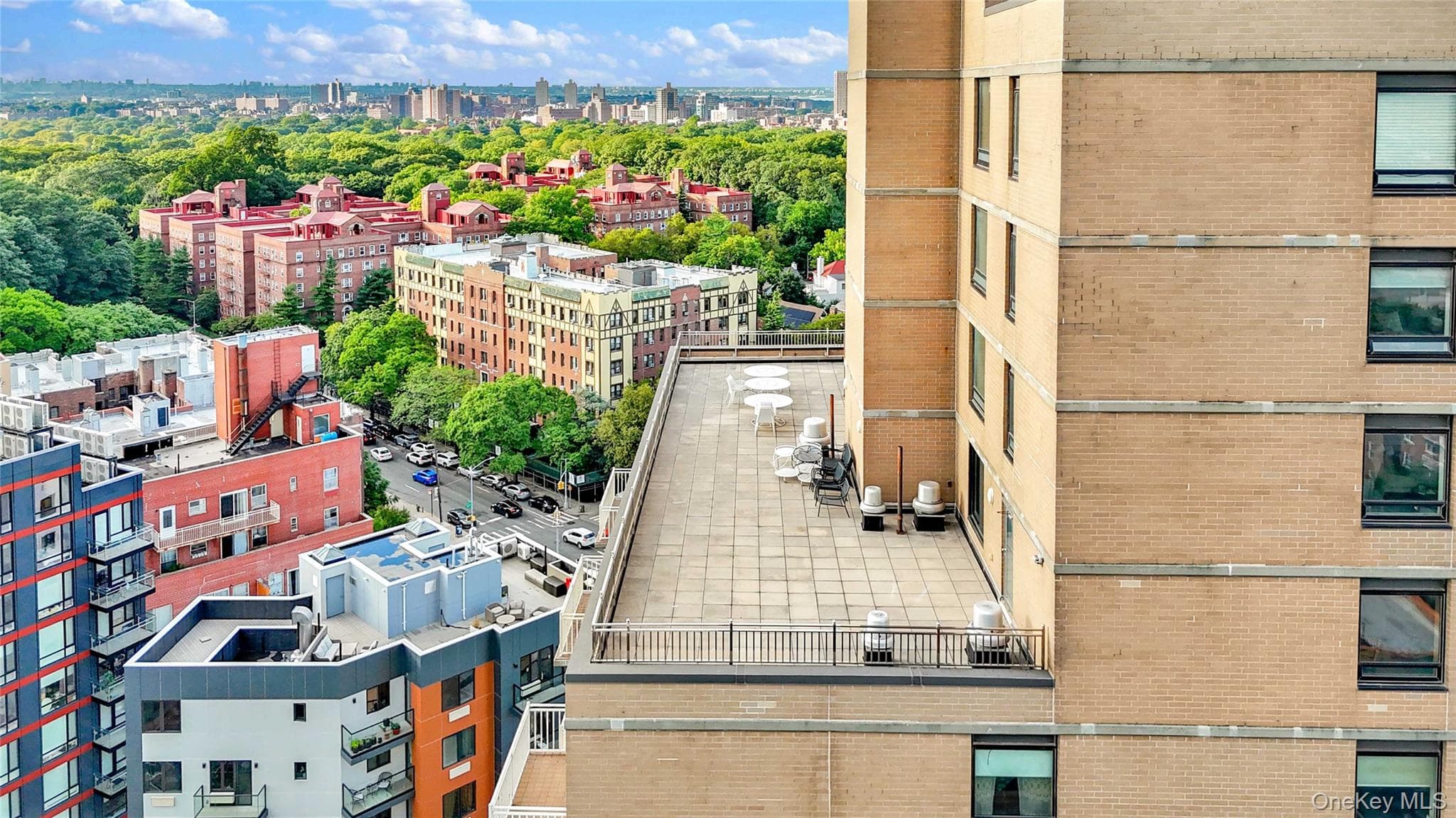 11624 Grosvenor Lane Unit: 15B thumbnail 21