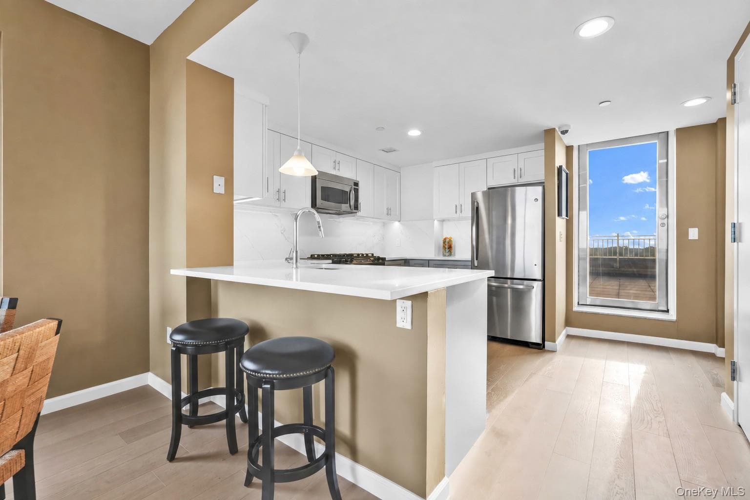 11624 Grosvenor Lane Unit: 15B thumbnail 7