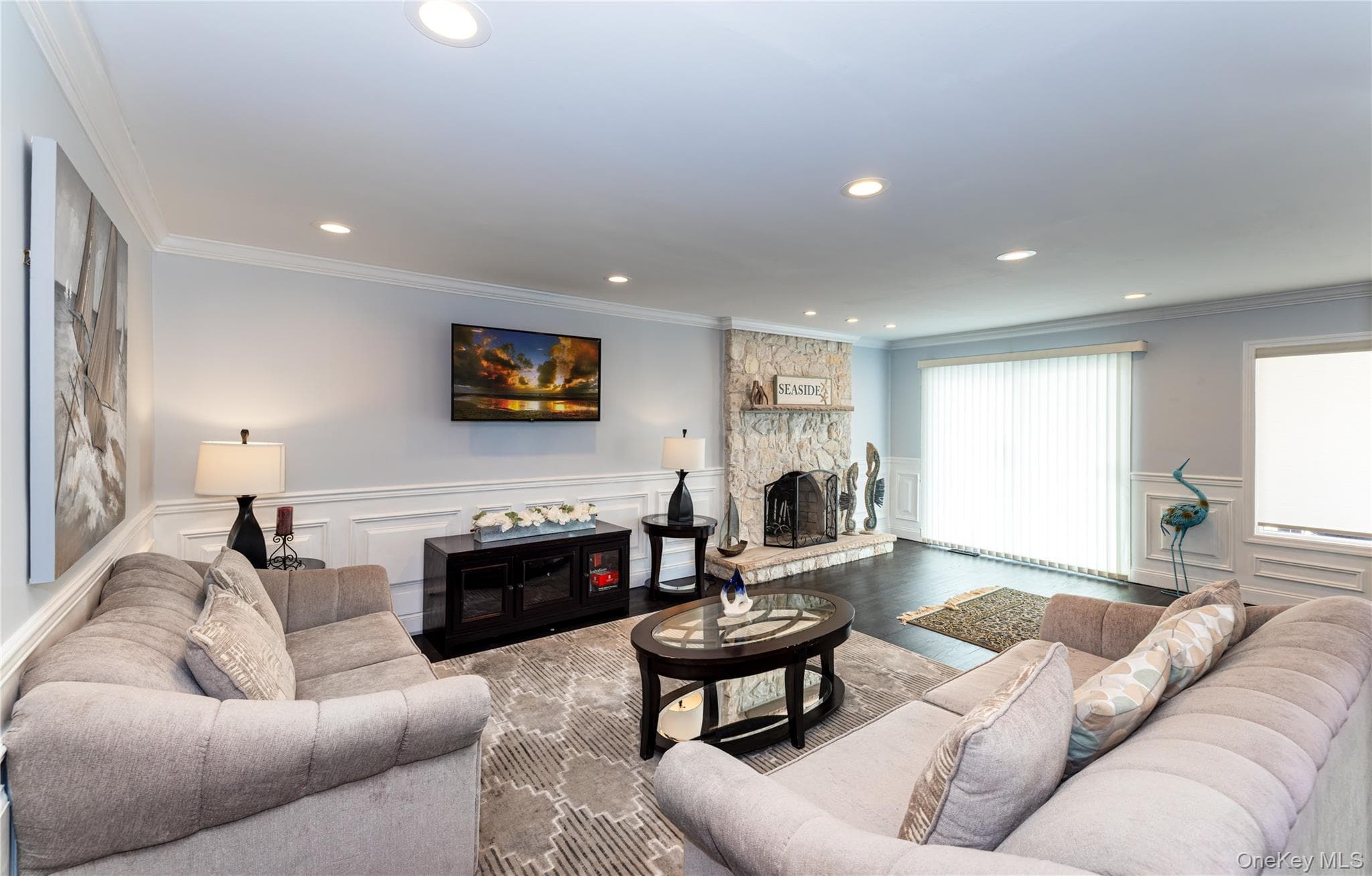 2590 Riverside Drive thumbnail 16