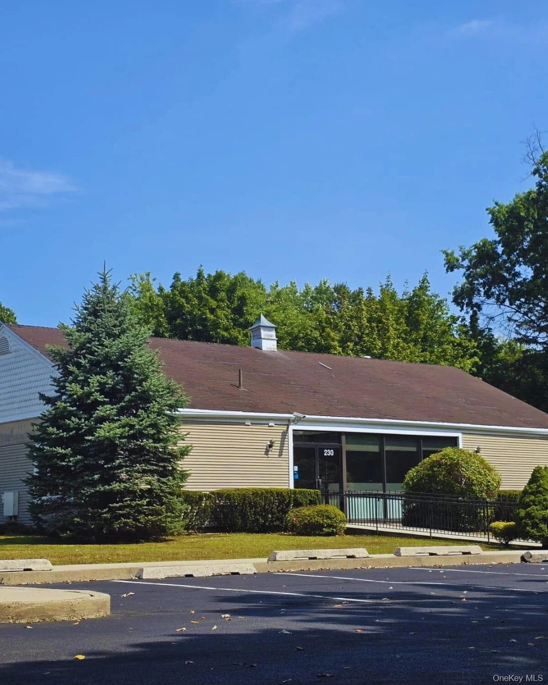 230 N Middletown Road thumbnail 9