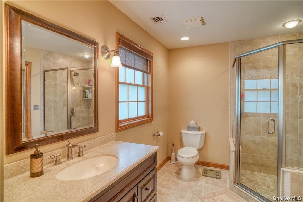 8 Roberts Drive thumbnail 17