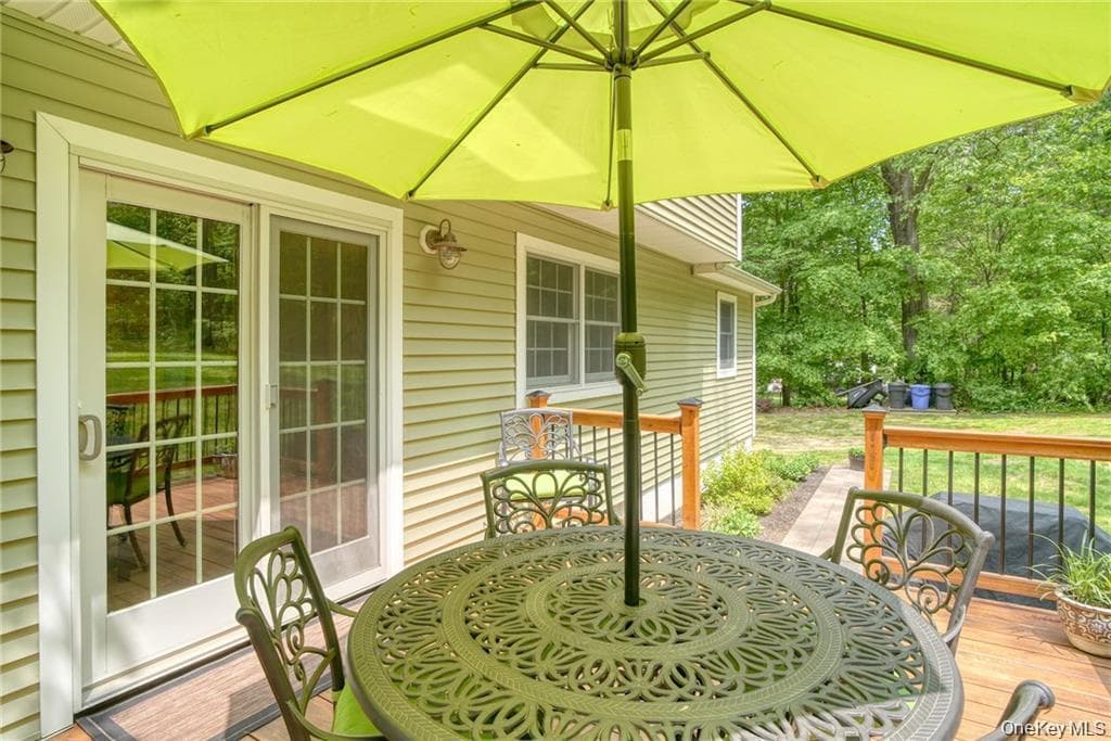 8 Roberts Drive thumbnail 23