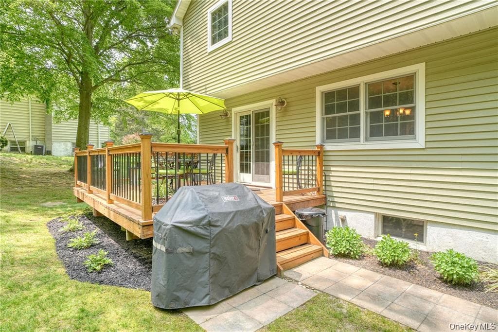 8 Roberts Drive thumbnail 24
