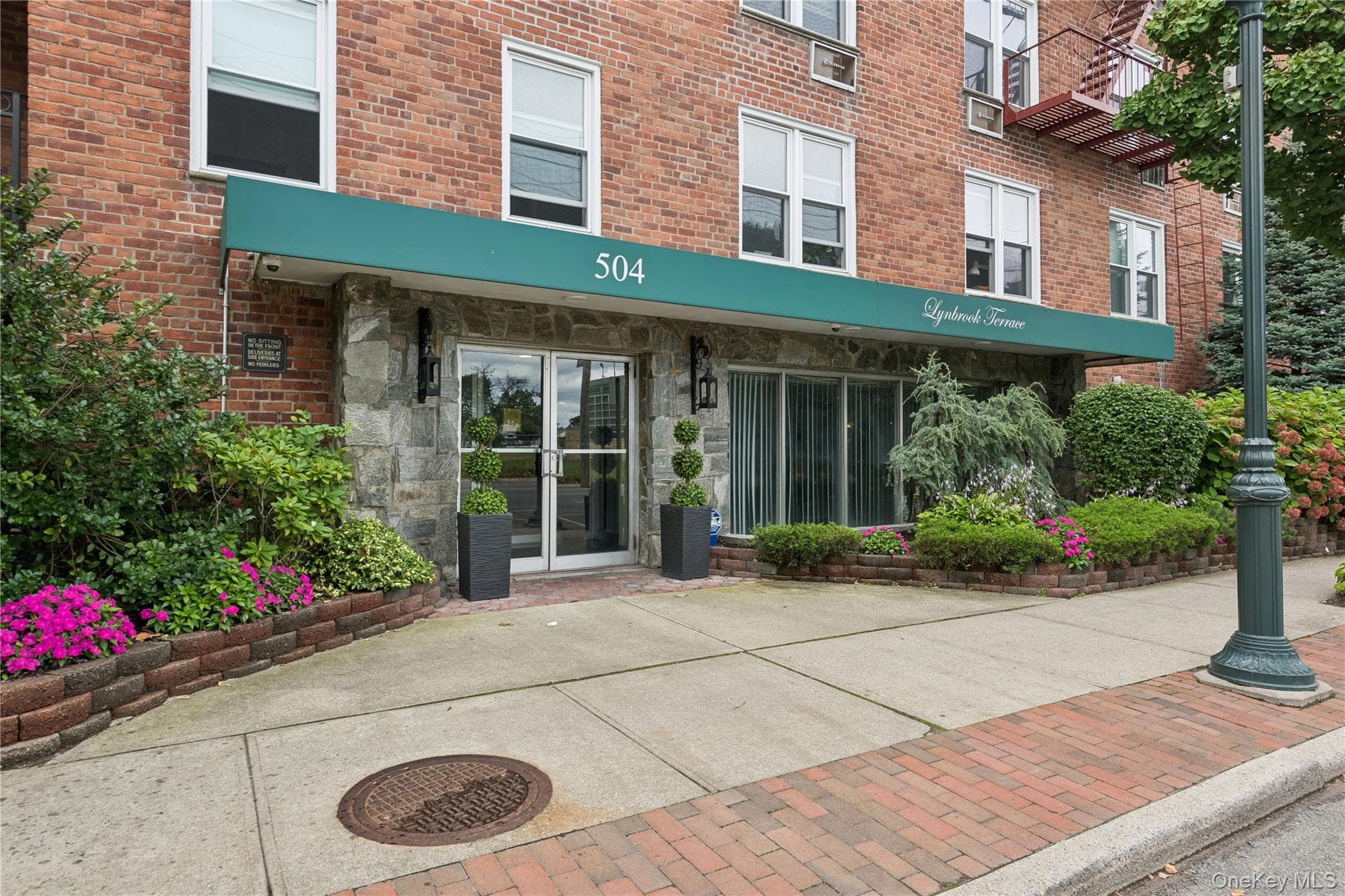 504 Merrick Road Unit: GF thumbnail 3