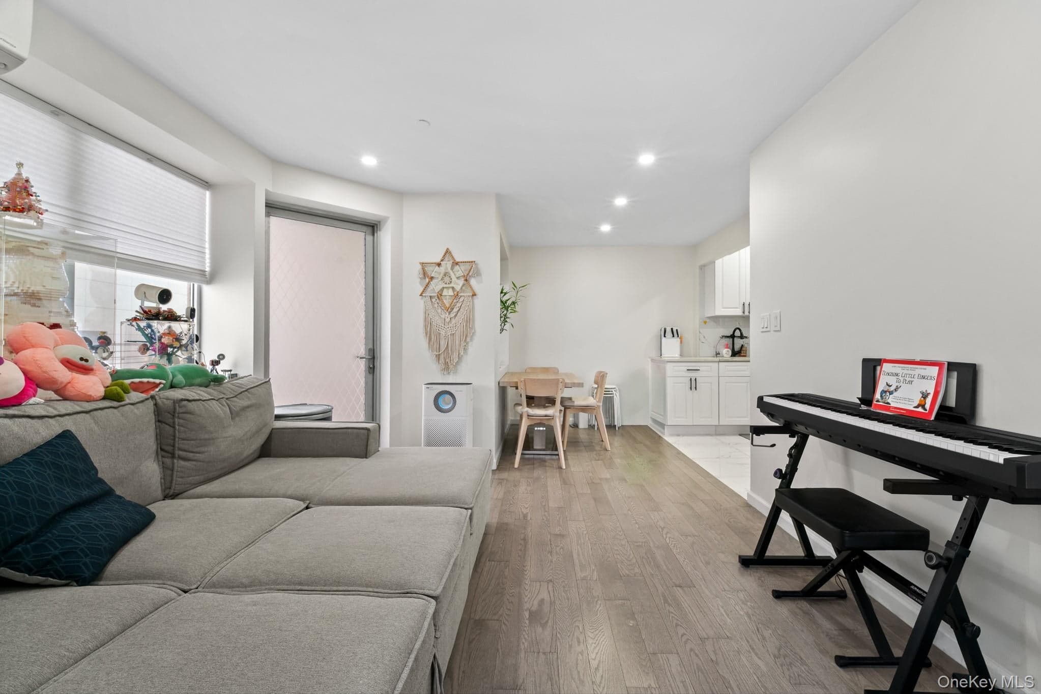 3720 Prince Street Unit: 11B thumbnail 4
