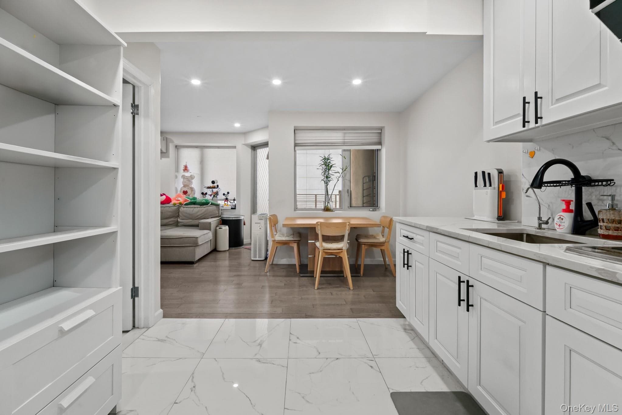 3720 Prince Street Unit: 11B thumbnail 3