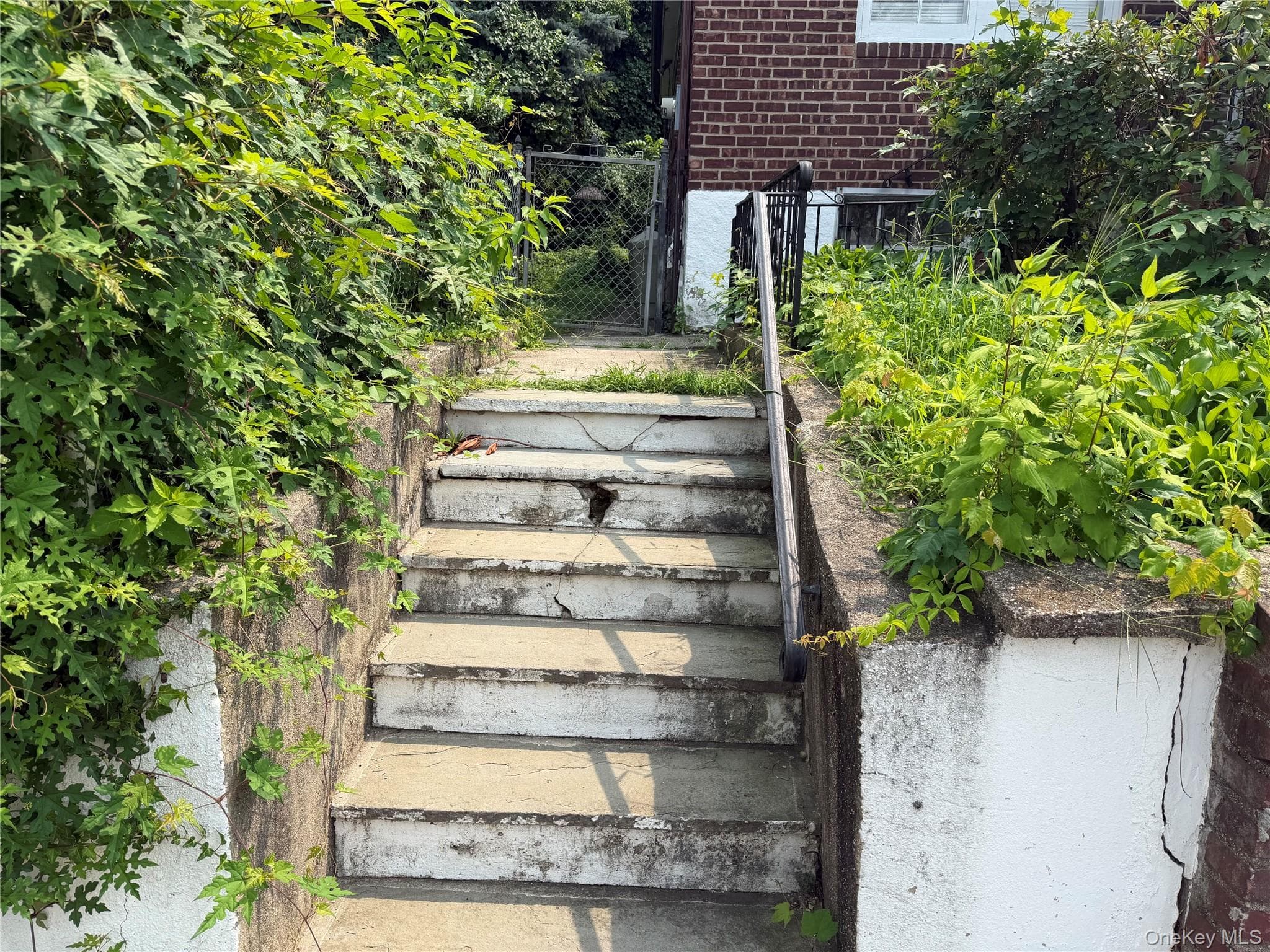 56 Hunt Avenue thumbnail 17