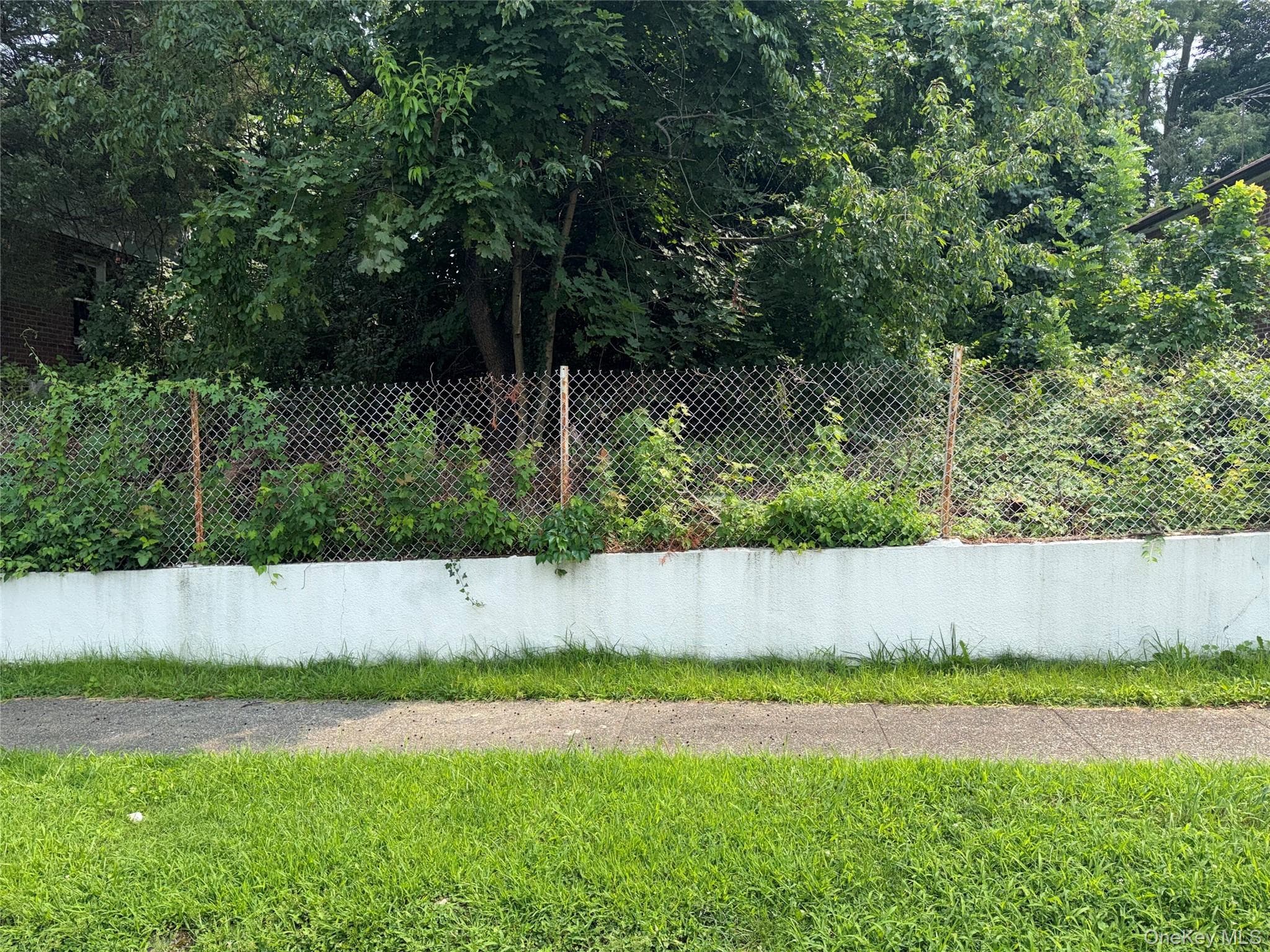 56 Hunt Avenue thumbnail 16
