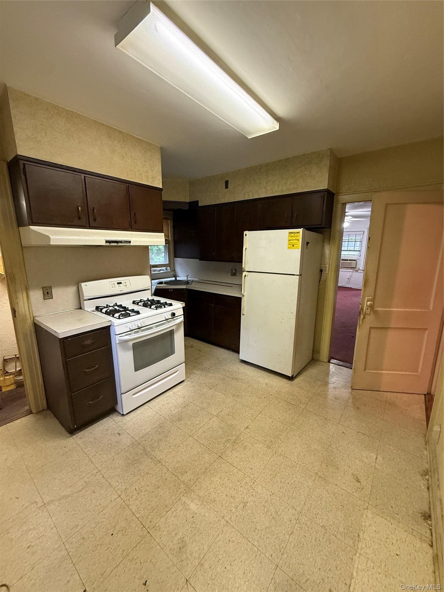 56 Hunt Avenue thumbnail 14