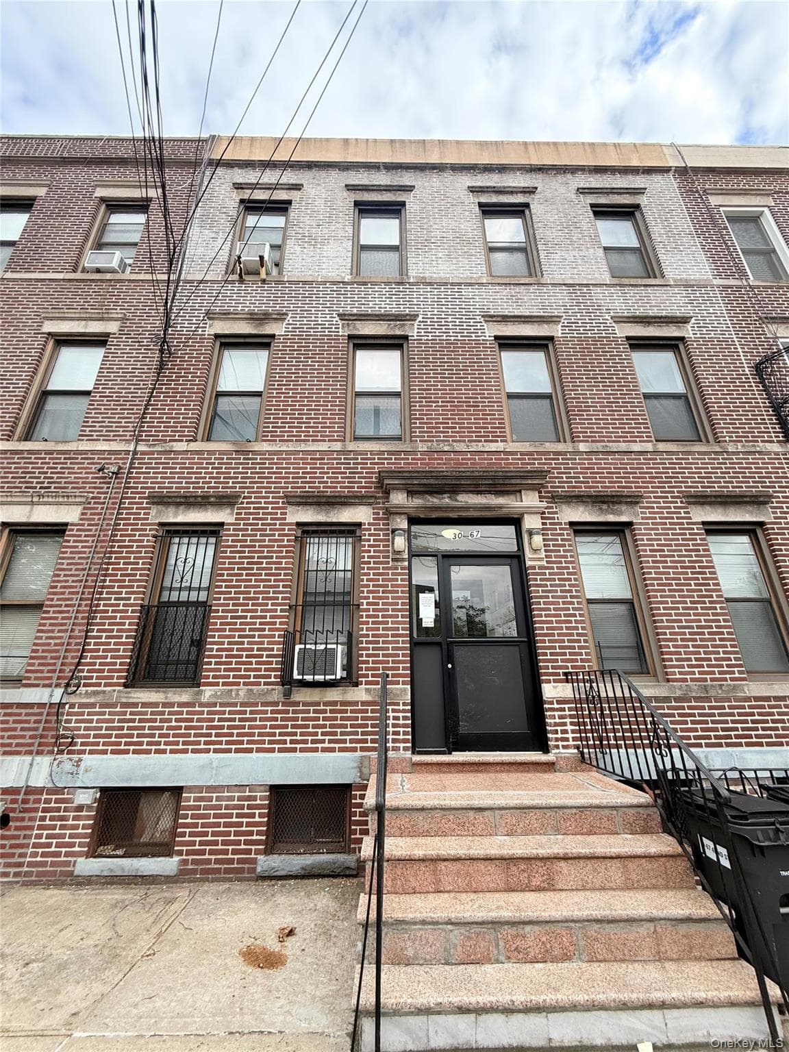 3067 42nd Street, Astoria