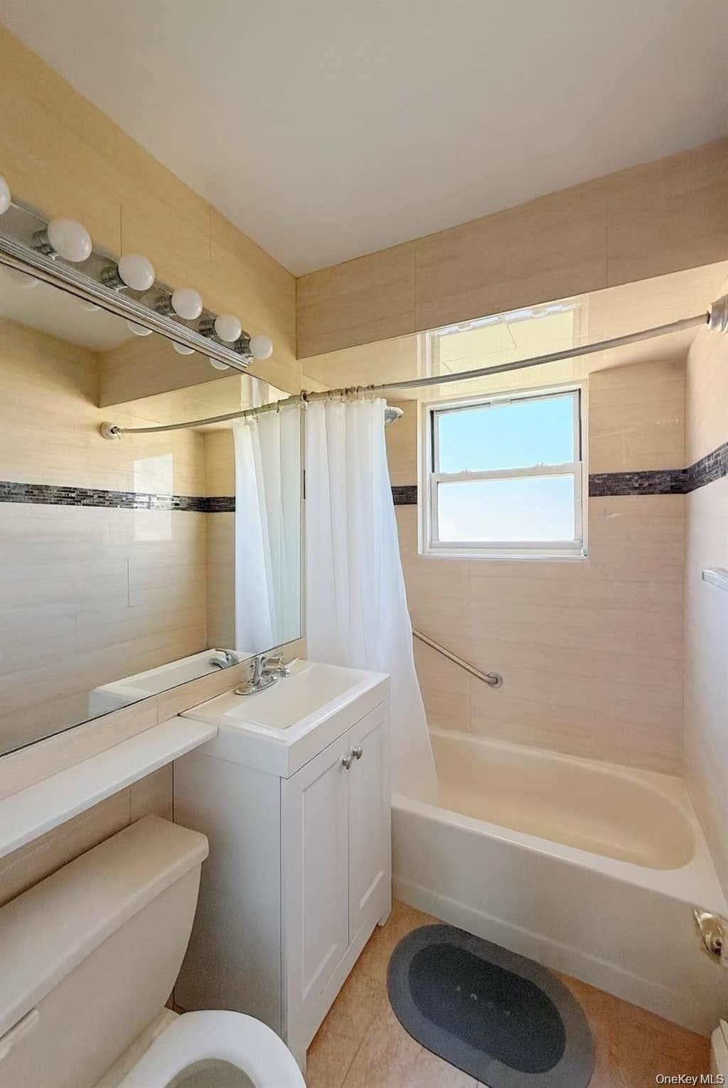 152-47 Jewel Avenue Unit: B thumbnail 8