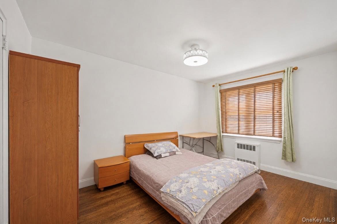 75-31 Furmanville Avenue thumbnail 15