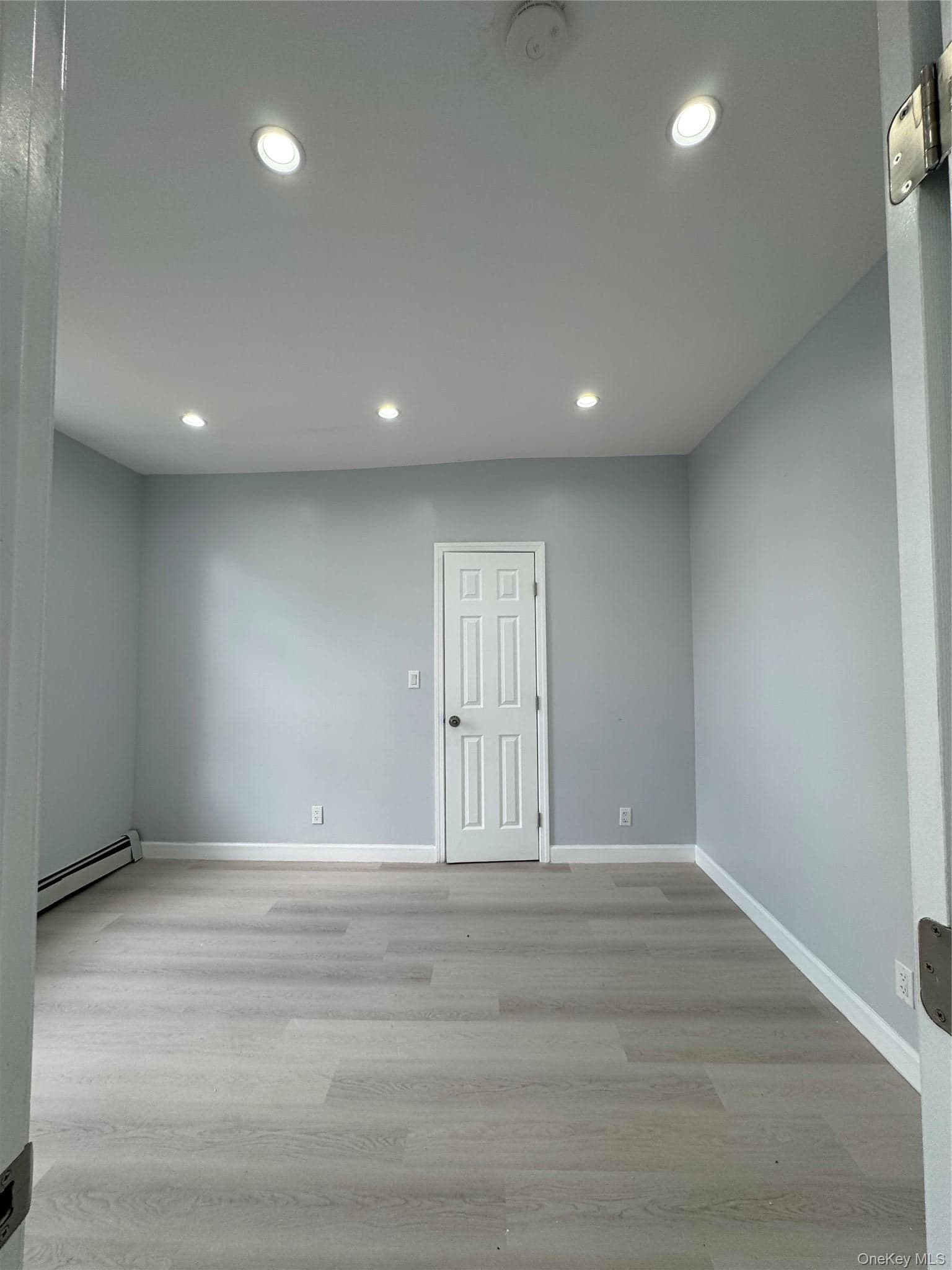 3041 Paulding Avenue thumbnail 35
