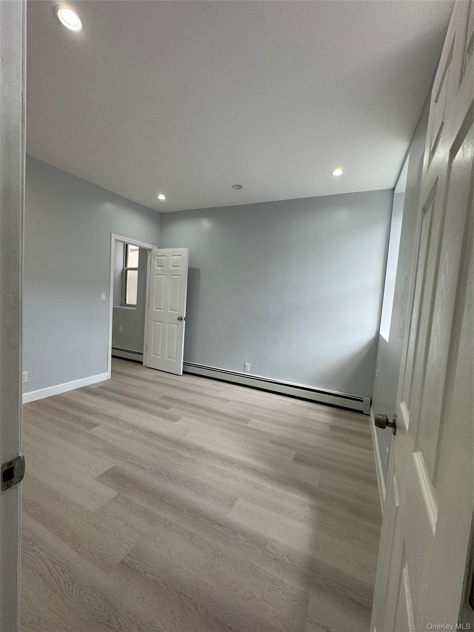 3041 Paulding Avenue thumbnail 38