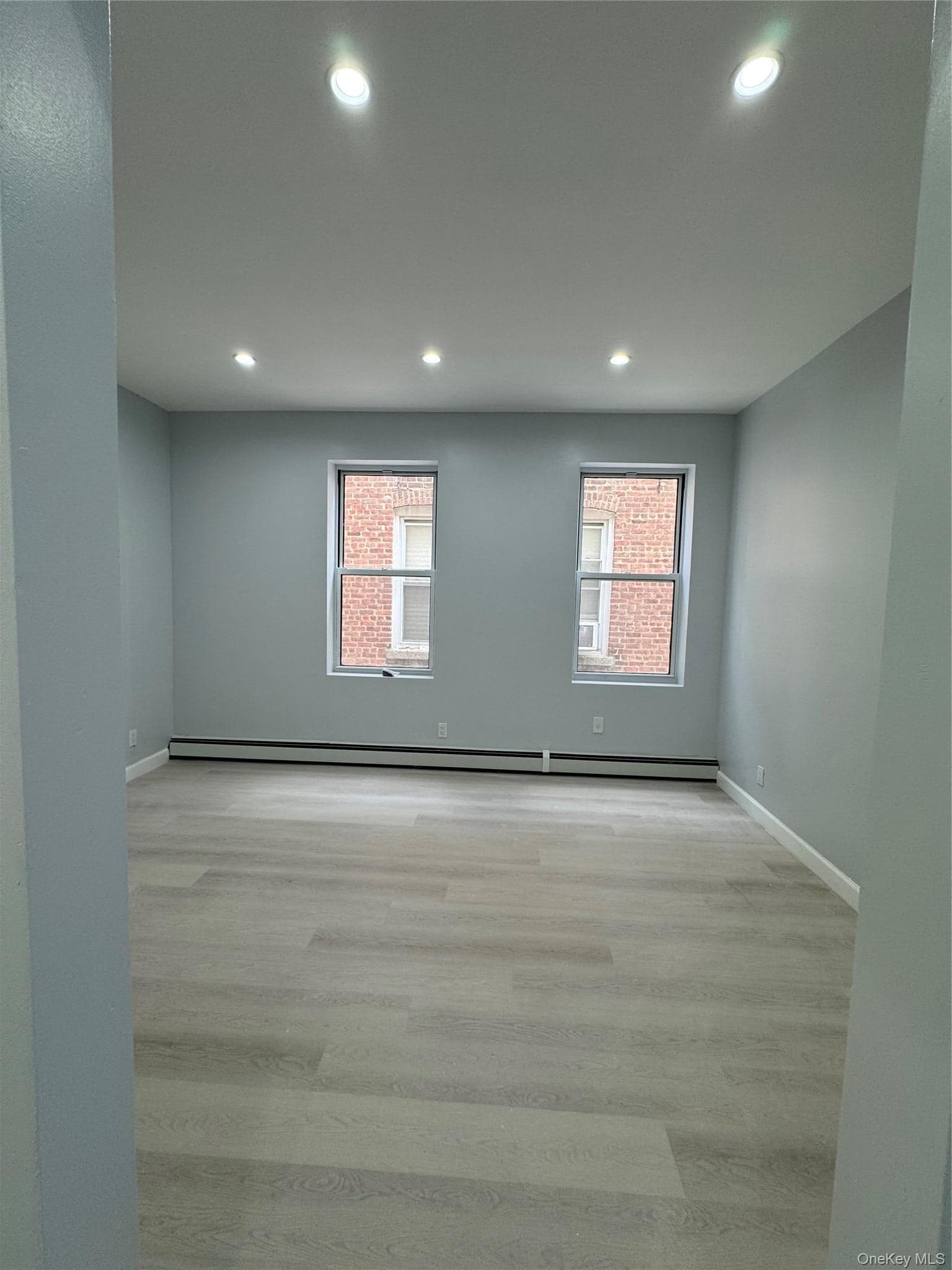 3041 Paulding Avenue thumbnail 19