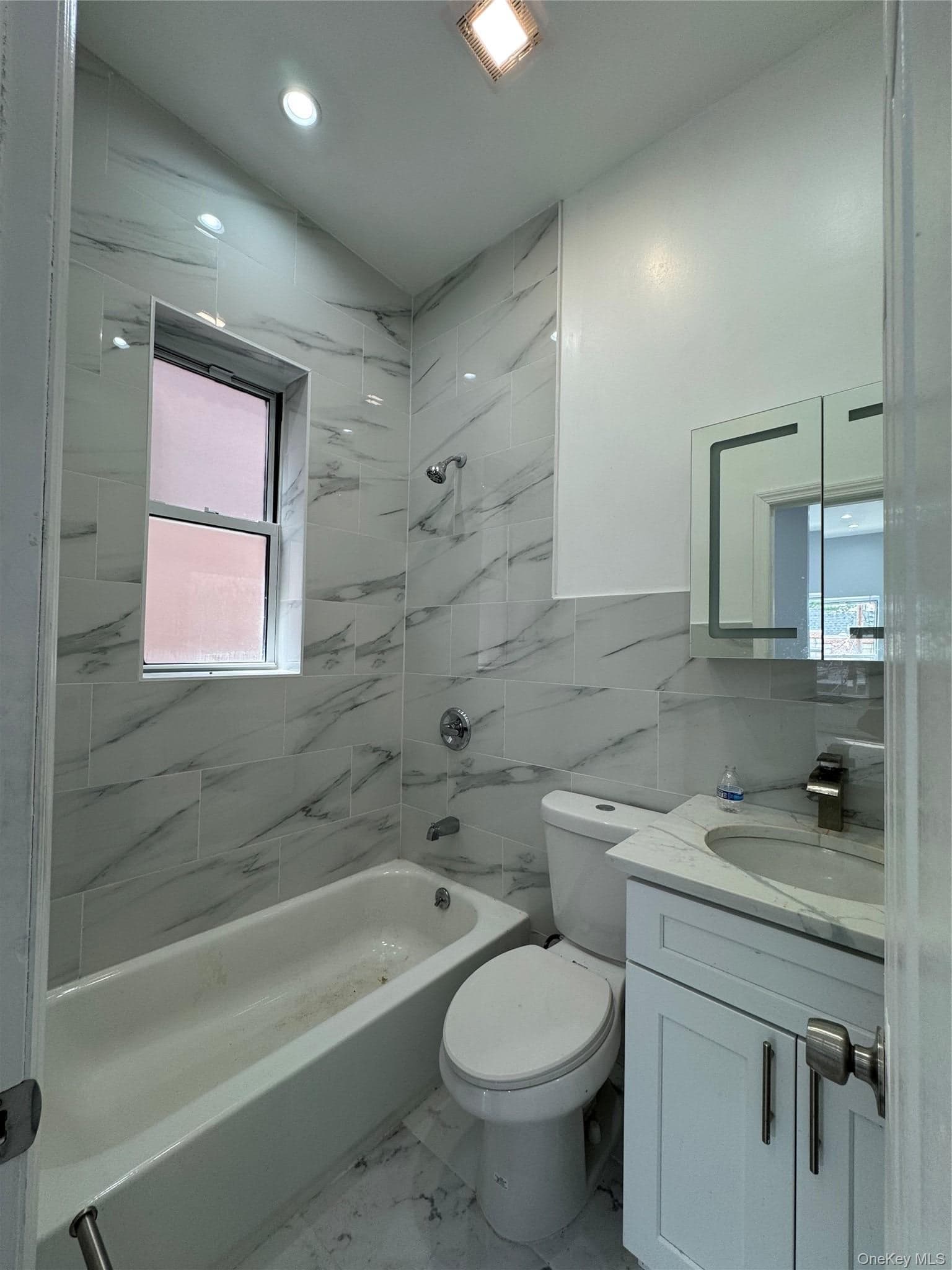3041 Paulding Avenue thumbnail 31
